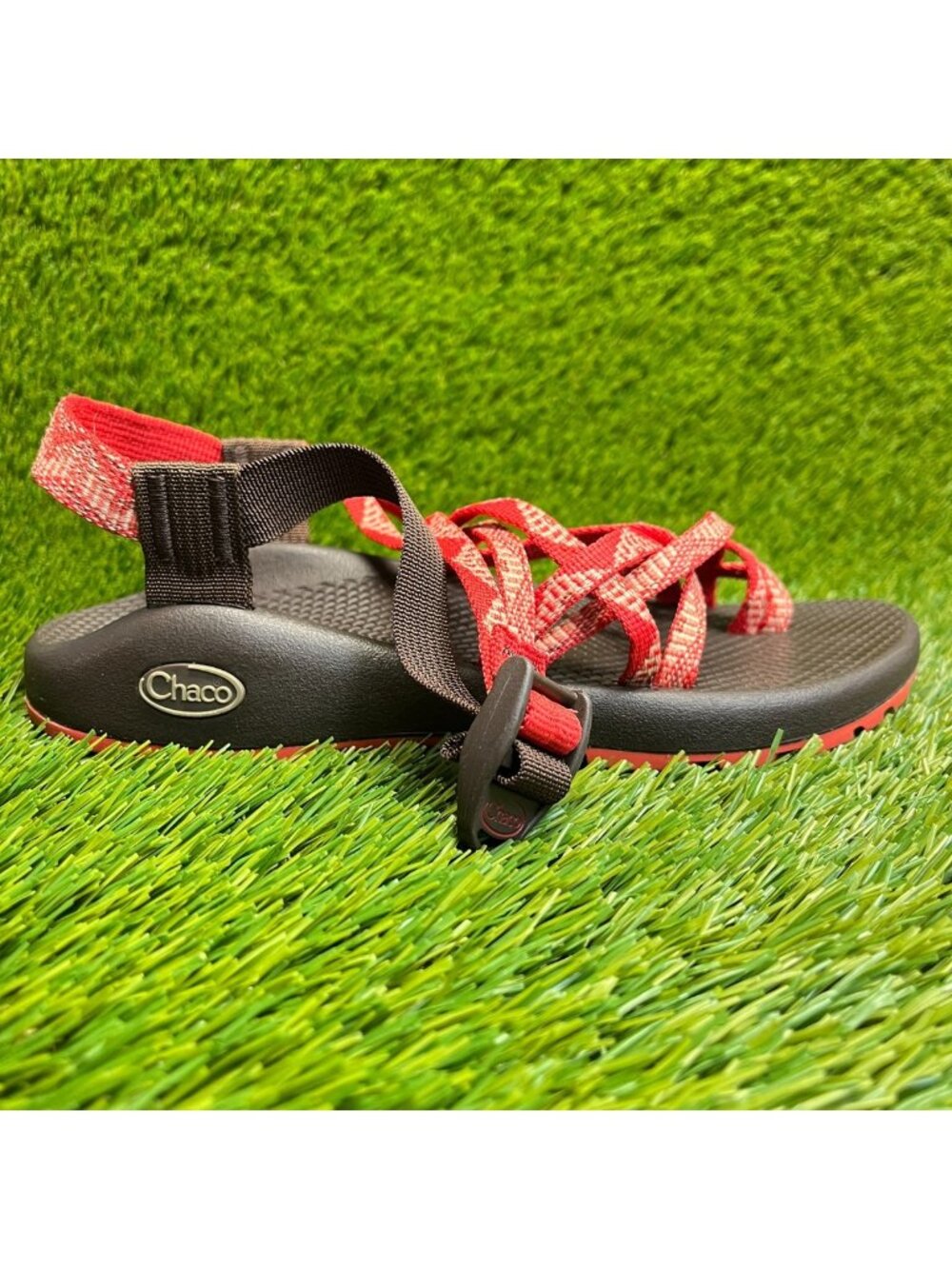 Chaco ZX/2 Classic Womens Size 7 Red Brown Beach Walking Strappy Sandals Shoes